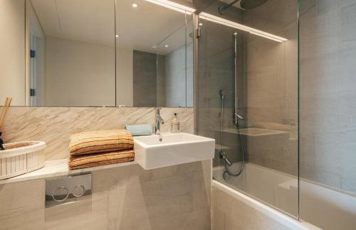 LUXURY 3 Bed 3 Bath Apartment in Central London - Photo 29