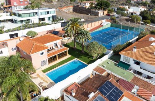 One & Only Sports and Relax Villa by Eden Rentals - Photo 52