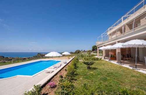 Villa Adele - Family Apartments with panoramic pool - Foto 6
