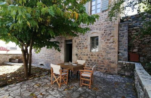 The Doctor’s Mansion - Arkadia - Photo 4