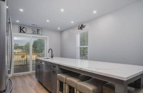 Harbor Clubhouse 3Bed 3.5Bath Modern Waterfront with Fireplace - Foto 17