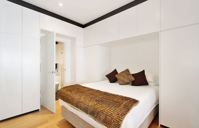 Little New York on Riley - Photo 2