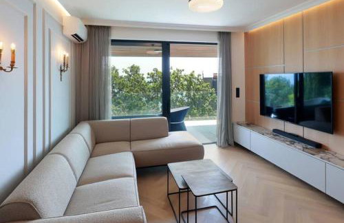 Marena - Trees to Seas Luxury Escape - Photo 19