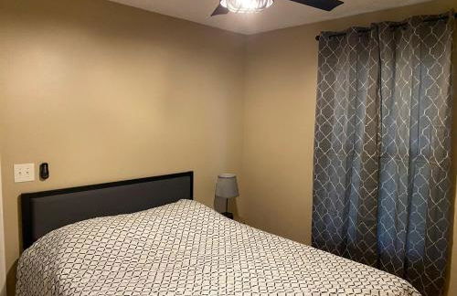 Lakefront Villa with private heated pool - Foto 24