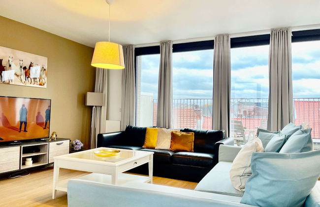 Modern 2BR Penthouse Near Diamond District by Oneluxstay - Foto 5