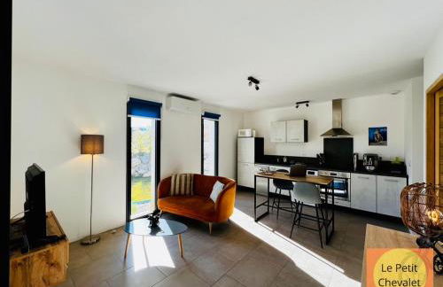 LOGIS DES ROCHES - 2 VILLAS VUE EXCEPTIONNELLE - Le Petit Chevalet, Le Grand Sabouillon - Foto 8