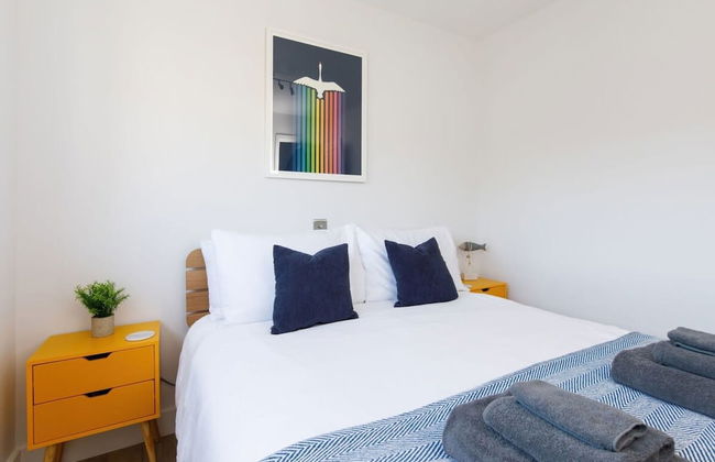 Coastal Retreat for 6 Close to Beaches - Photo 50