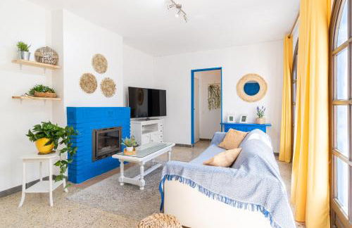 Cambrils Beach - 8 min to Beach - AC - WiFi - Terrace - 8 Guests - Photo 37
