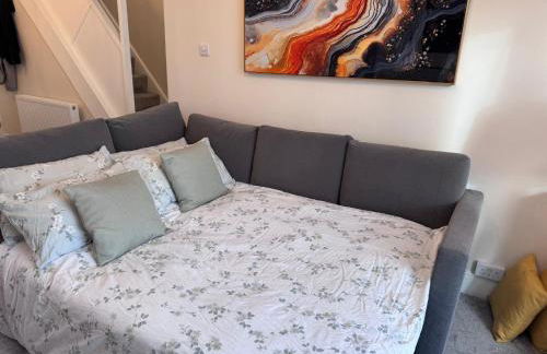 Countess House, Northampton - Stylish Modern 2-Bedroom House with Garden - Free Parking - Foto 46