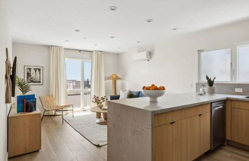 Tide House Unit D Modern Oceanview 1BD w Parking - Foto 2