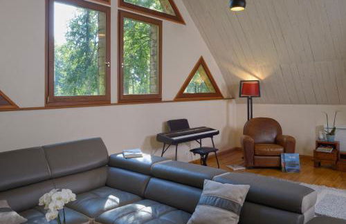 Le Loft Moderne et Chaleureux avec Vue Verdoyante - Foto 9