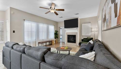 Luxurious Home with Huge Pool - Foto 4