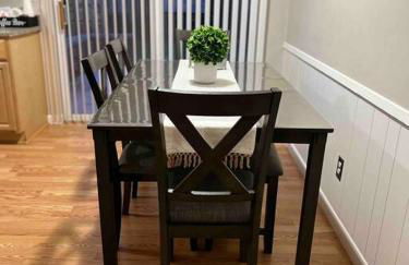 Cozy Bungalow in Madison Heights - Foto 6