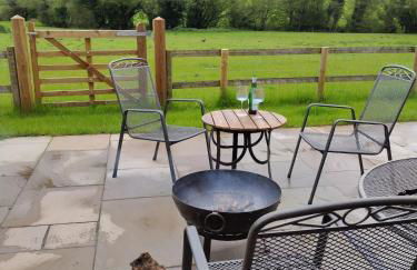 The Byre at Mill Farm Farlow - Photo 5