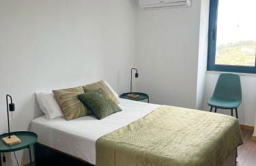 Casas Chão da Roseira - Foto 25