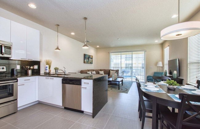 Beautiful House, Private Splash Pool, Balcony Off Master Suite, Free Wifi!!! 3 Bedroom Townhouse by RedAwning - Foto 8