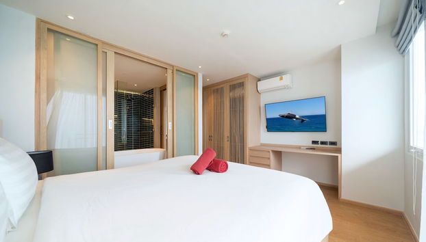 Sea View Chic Design 2BR Karon Condo 16C - Foto 5, Habitación