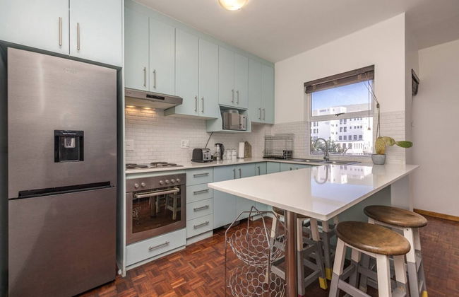 Centrally Located 2 Bedroom Apartment in Cape Town - Foto 8