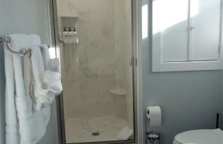 The Lilly Pad Brand New in Hyde Park! Pet Friendly, fully fenced yard, walking distance to Hyde Park shops, and dining and Camel's Back Park - Photo 17