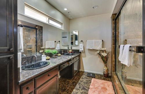 Spacious Apple Valley Home with Pool and Yard! - Foto 15