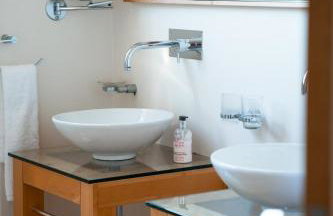 Dog-Friendly Country Home, Woodburner, Private Fields & Hot Tub! - Photo 56