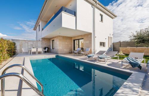 New 2026 Casa MARE Malinska with private heated pool - Foto 5