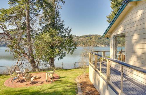 Waterfront Washington Getaway with Hot Tub and Deck! - Foto 24