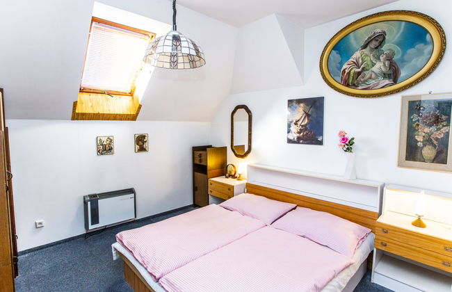 Křečovice - Photo 16