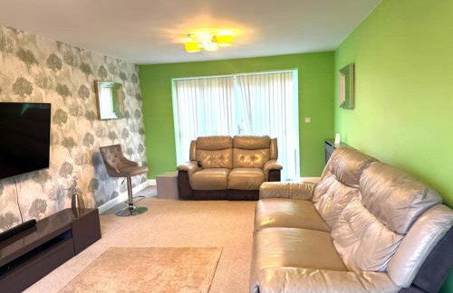 Spacious Modern 4-Bedroom Detached Home in Corby - Foto 1