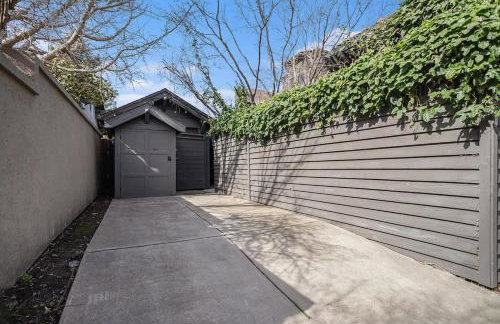 Redwood Room - Photo 8