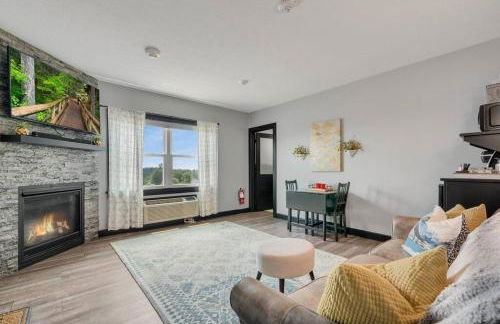 The Serenity Suite - Main Street Lodge in Berlin - Photo 5