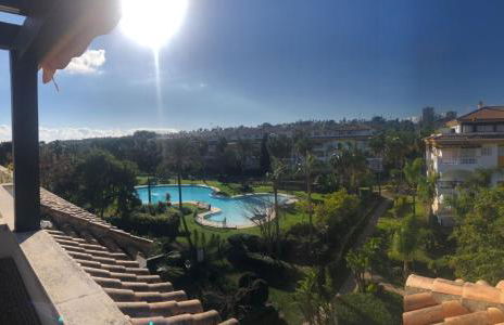 Puerto Banus, Superior 3BR Penthouse in Marbella - Photo 2