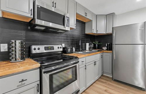 Chic 1BR Oasis Ideal Retreat near Six Flags - Foto 3