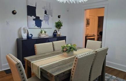 Luxury Short and Midterm Hyde Park Getaway - Photo 38