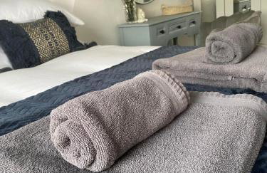 The Penthouse at Percy House Pet Friendly 2 Bedroom Apartment in Porthcawl Sleeps 4 people Located in the town centre - Foto 2