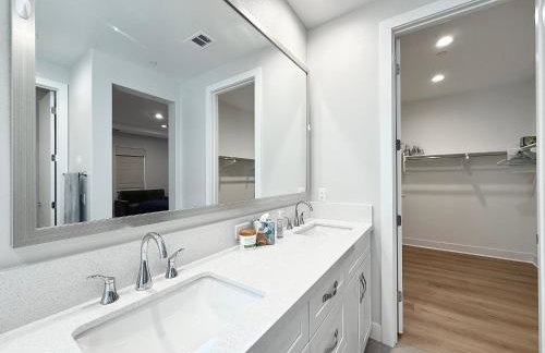 #Marbella Lane - Spacious 4BR Modern Family Home! - Foto 21
