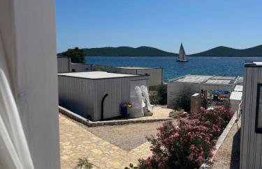 BUQEZ ECO RESORT - Beach Villas 2 and 8 - Seaview, new wifi! - Photo 8