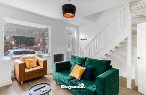 Spacious 2BR Home w Garden 2-Min Walk to Town - Foto 7