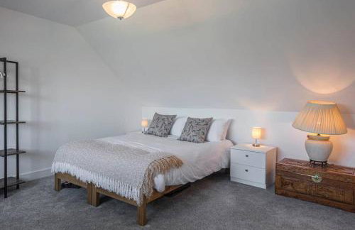 Beach Mews - Modern townhouse with patio and private parking - Photo 33