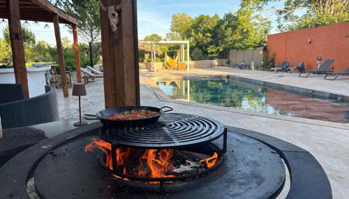 Villa Soleil Piscine Jacuzzi Pétanque Espace bbq billard et salons extérieurs - Foto 5