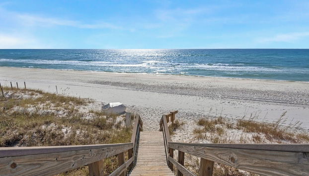 Steps to the Beach + Private Pool - Sea Turtle Pass - Foto 2, Imagen principal