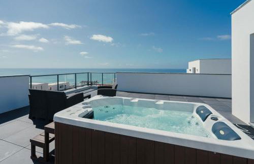 Bela Vista with sea view, jacuzzi and private pool - Photo 4