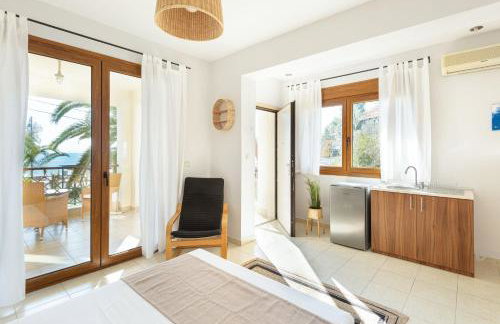 Vitamin Sea Beachfront Villa, Sithonia #FeelsLikeHome - Photo 14