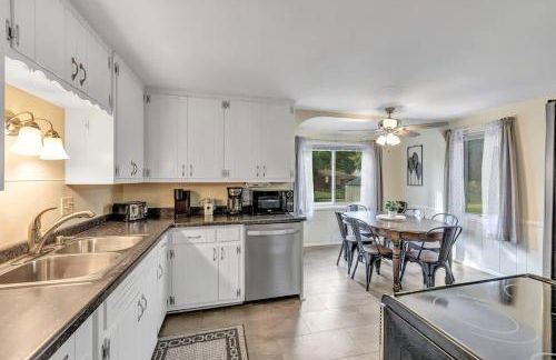 Gorgeous 3 bedroom home, minutes from Lambeau! - Foto 10