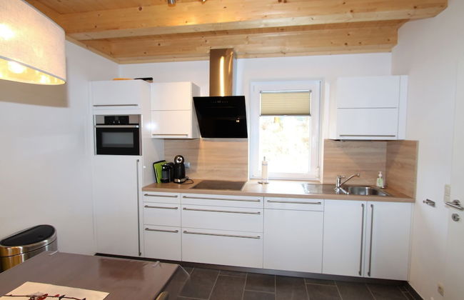 Chalet in Kotschach Near Family Ski Area - Foto 9