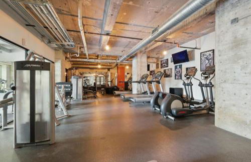 Luxury Penthouse with City Views - Foto 26