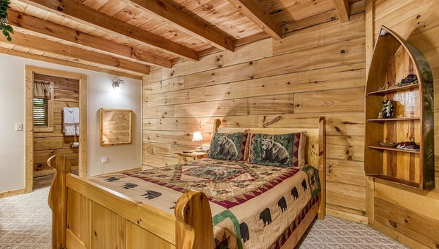 Er50 - Creekside - Great Location. Close To All The Action! 2 Bedroom Cabin by RedAwning - Foto 4, Habitación