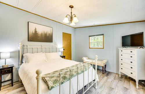 Hike, Fish and Ski Black Bear Cabin in Albany - Foto 13