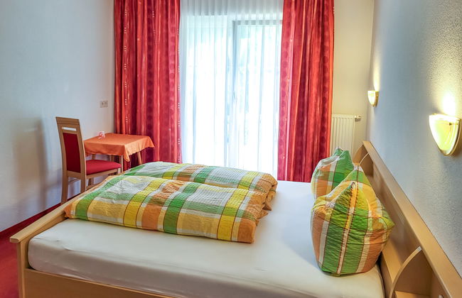 Christians Hamat - Foto 7