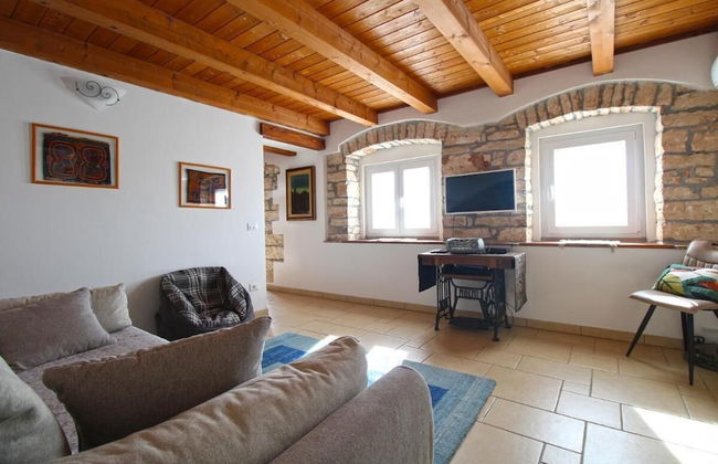 Charming House With Garden and BBQ in Galizana - Photo 14